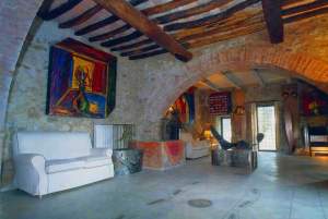 Xtrallusion offers characteristic Bed and Breakfast, B&B, Guest House, Hotel, Albergo and Country Lodge accommodation in Italy. Plus independent self-guided Walking, Adventure, Activity, Skiing and Paragliding Holiday itineraries on the Italian Rivieras, in the Italian Lakes, in the Italian Alps and in some of the most beautiful corners of Italy.